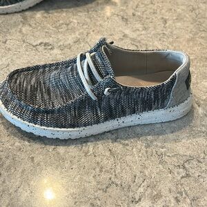 Hey Dude, Wendy style, dark grey. Size 6